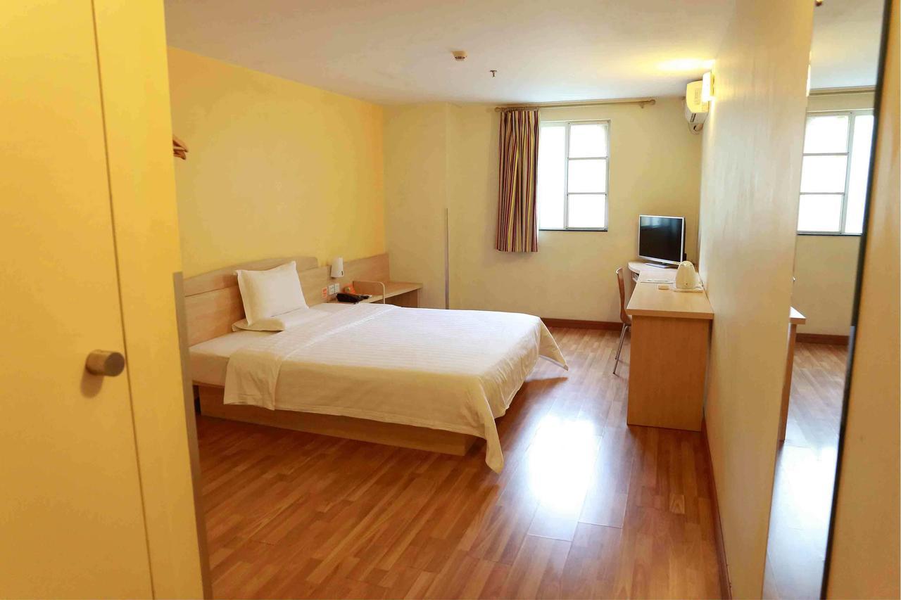 7Days Inn Deyang Wenmiao Square Exterior photo