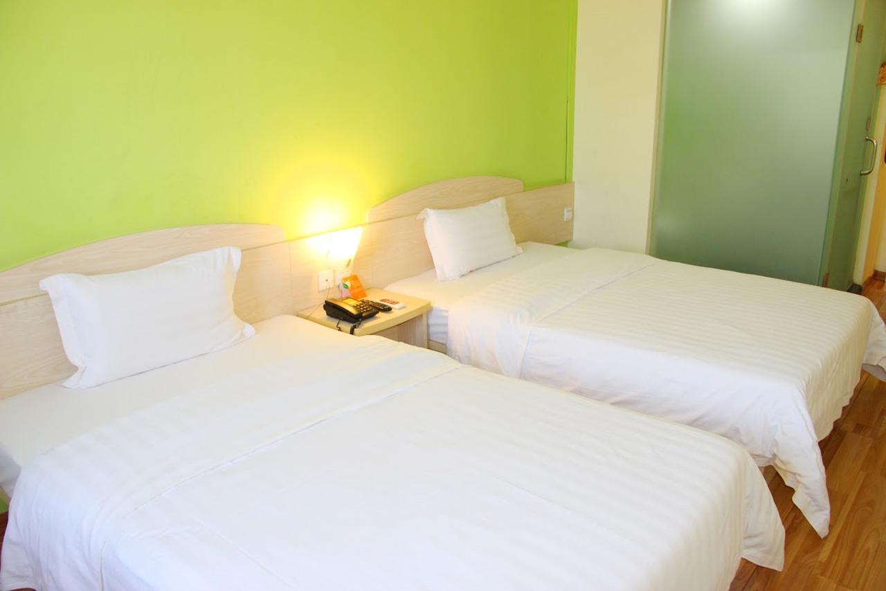 7Days Inn Deyang Wenmiao Square Exterior photo